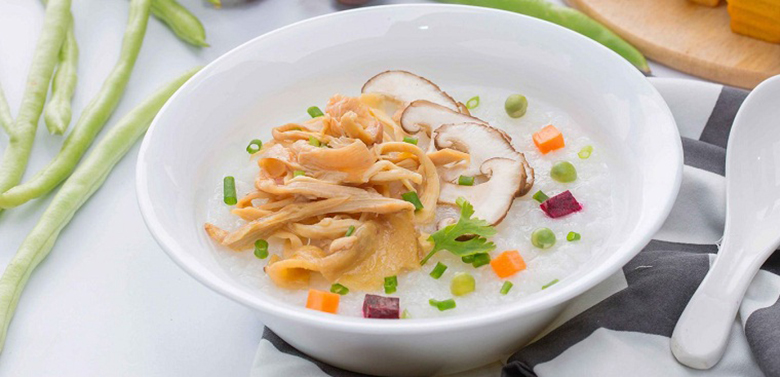 Cách nấu cháo gà bằng nồi cơm điện đổi vị vào những ngày cuối tuần