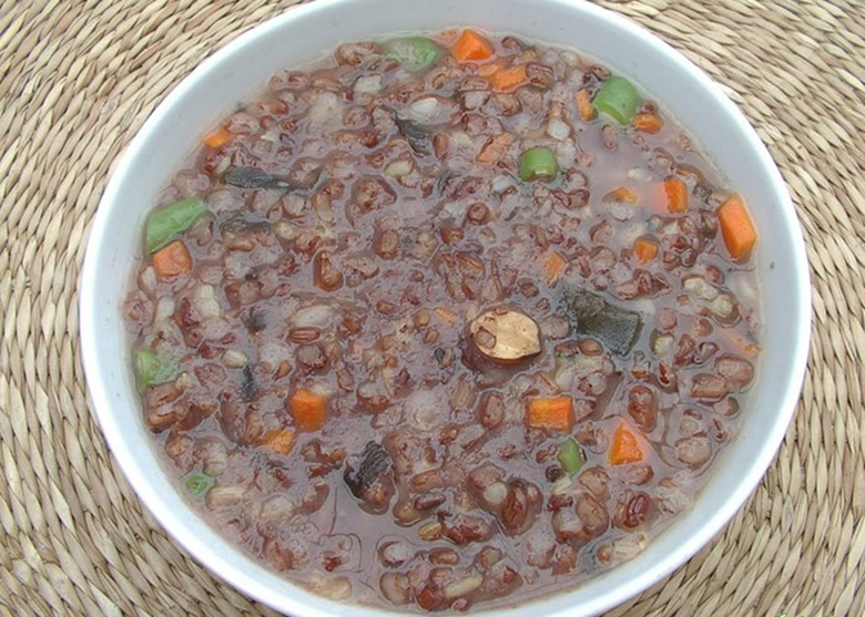 Cách nấu cháo gạo lứt bằng nồi cơm điện cho bé đầy chất dinh dưỡng