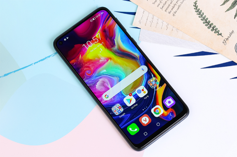 Màn hình đục lỗ - Điện thoại Vsmart Joy 4 3GB/64GB Đen - Hàng chính hãng