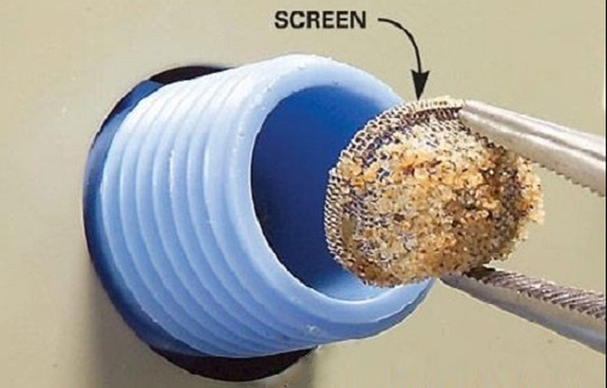 Máy giặt Panasonic báo lỗi U14 do tắc lưới lọc ở van cấp nước