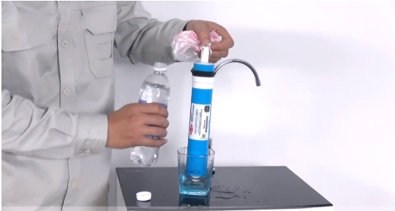 hoàn thành các bước thay màng lọc RO đơn giản nhất