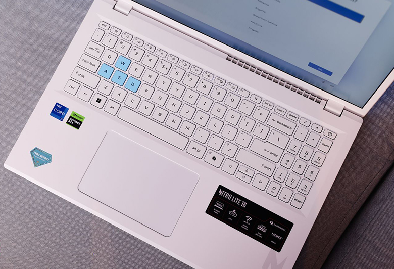 Laptop Acer Gaming Nitro Lite 16 NL16-71G-71UJ  cấu hình mạnh