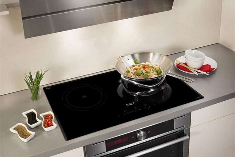 Đánh giá bếp từ Teka có tốt không? 2025 2 Đánh giá các tính năng của bếp từ Teka