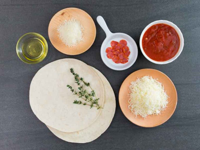 Nguyên liệu làm pizza phần nhân bánh