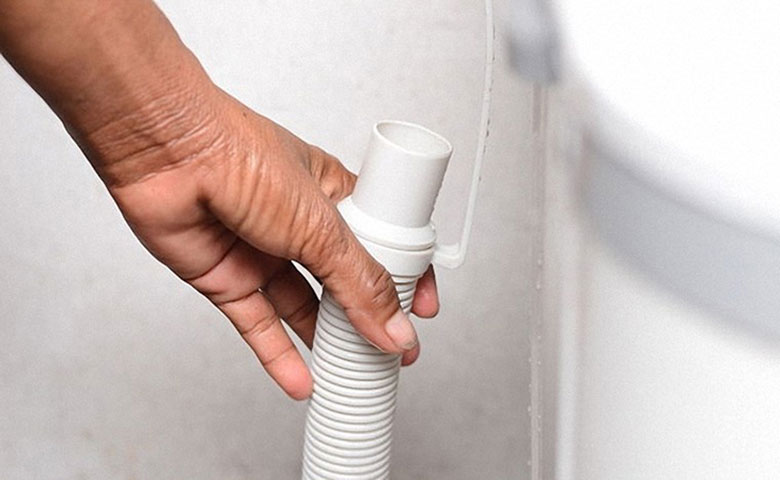 Ống thoát nước không đủ tiêu chuẩn dẫn đến đường ống không xả được nước