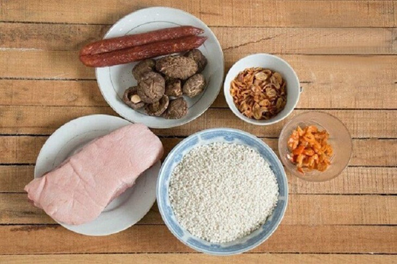 Cách nấu xôi mặn bằng nồi cơm điện sử dụng những nguyên liệu nào?