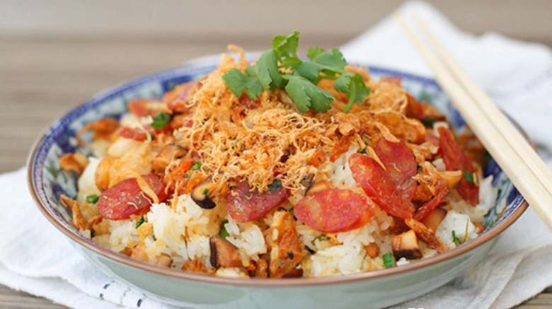 Cuối cùng là việc thưởng thức cách nấu xôi mặn bằng nồi cơm điện