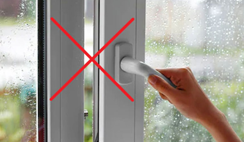 Cách sử dụng máy hút ẩm: Không nên mở cửa hay quạt trong quá trình sử dụng