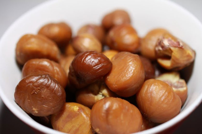 Nướng hạt dẻ bằng lò vi sóng nên lưu ý như sau