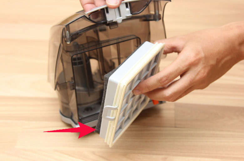 Vệ sinh máy hút bụi Electrolux: Vệ sinh màng lọc