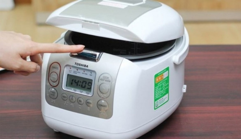 Sử dụng đúng cách để không bị Nồi cơm điện Toshiba báo lỗi C14