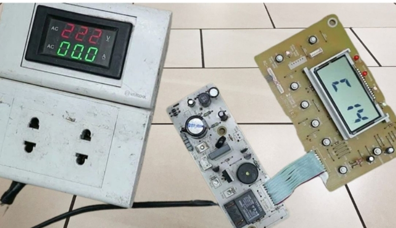 Nồi cơm điện Toshiba báo lỗi C14 không thể tự xử lý được cần tìm kiếm sự giúp đã của chuyên gia