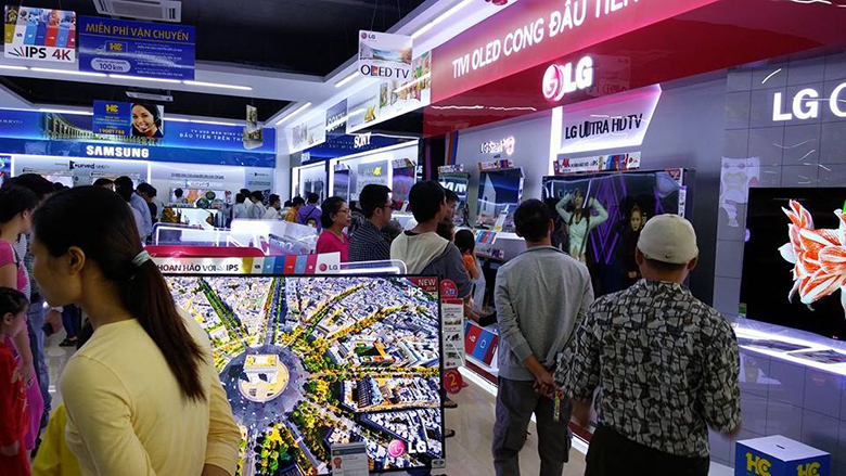 Top 10 Tivi giảm giá đậm đến 50% ++ chỉ có tại Flash Sale cuối tuần