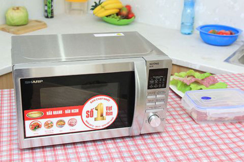 Nên mua lò vi sóng Sharp khi