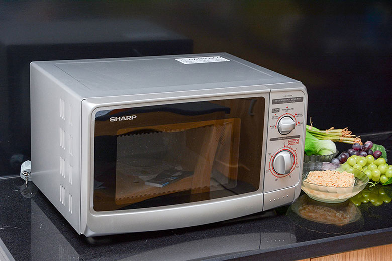 Lò vi sóng Sharp 22 lít  R-21A1(S)VN thông tin bạn nên biết