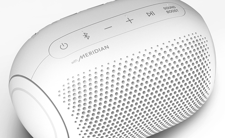 Loa Bluetooth LG Xboom Go PL2W công nghệ meridian