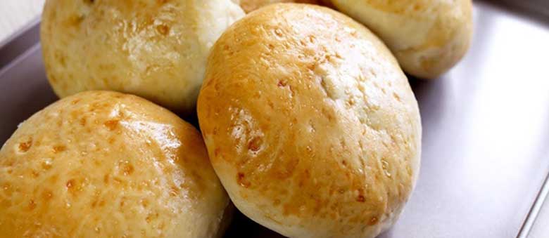 Làm bánh mì bằng nồi cơm điện bạn chỉ cần thưởng thức