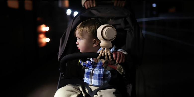 Quạt kẹp đa năng Jisulife Life 2 4000mAh nâu J3122 sử dụng nhiều vị trí