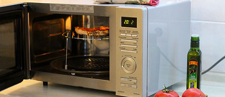 Giải đáp thắc mắc: "Lò vi sóng có tốn điện không?"