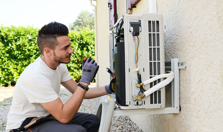 Cách khắc phục điều hòa Daikin báo lỗi U4