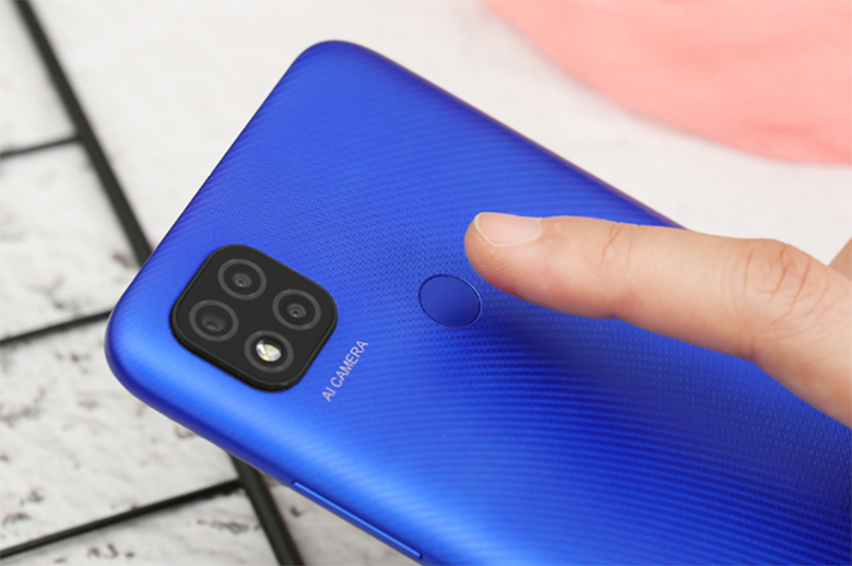 Dung lượng pin khủng - Điện thoại Xiaomi Redmi 9C 3GB/64GB Xanh