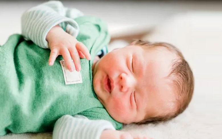 Nhiệt độ điều hòa cho trẻ sơ sinh