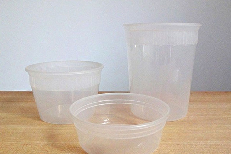 Các bạn nên biết những hộp nhựa không dùng trong lò vi sóng 