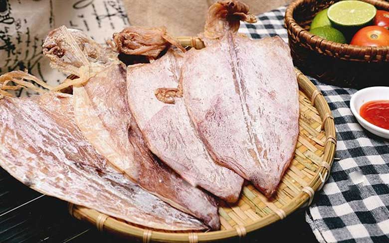 Nguyên liệu dùng nướng mực khô bằng lò vi sóng