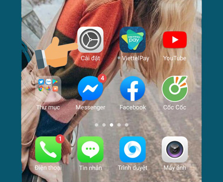 Cách chụp màn hình điện thoại Oppo F5 dùng 3 ngón tay để vuốt trước tiên cài đặt trên máy