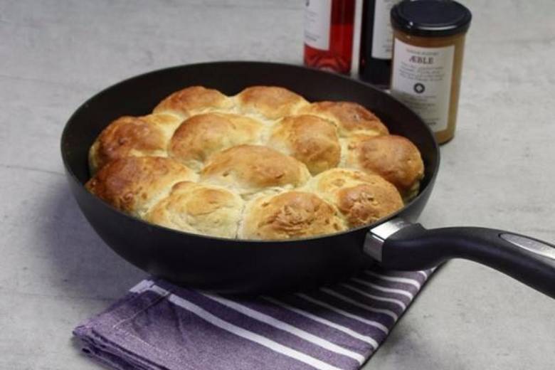 Chảo sâu lòng chống dính 64352404 IQ 24cm - Lớp chống dính an toàn