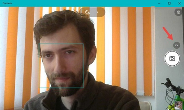 Cách chụp ảnh bằng camera của laptop thực hiện rất dễ