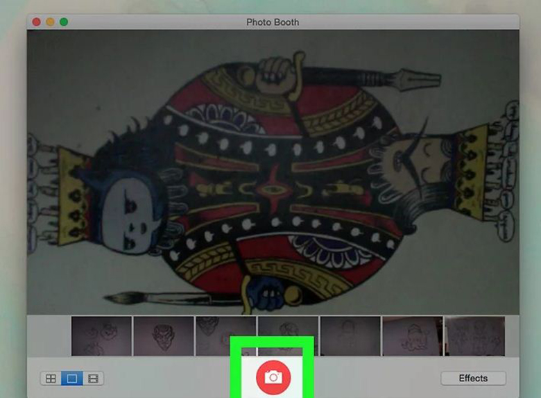 Cách chụp hình bằng camera laptop trên Macbook đưa máy về phía muốn chụp