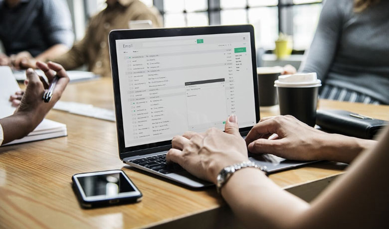 Khắc phục không chỉnh được độ sáng màn hình laptop bằng phần mềm