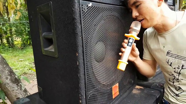 Cách chỉnh mic không bị hú laptop do micro gần loa