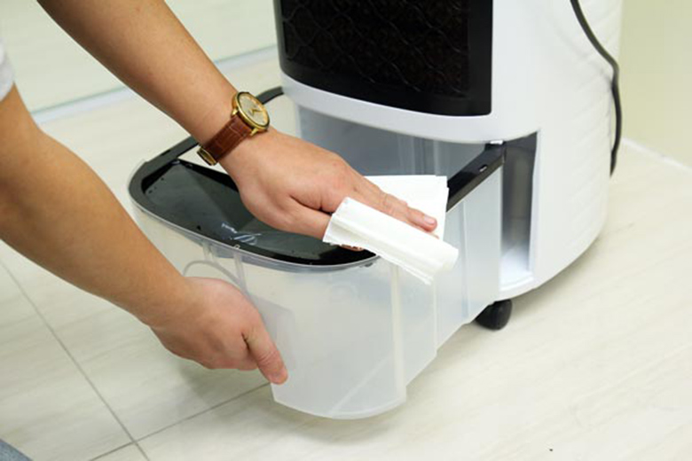 Dung tích bình chứa nước-Quạt điều hòa FujiE AC-17C