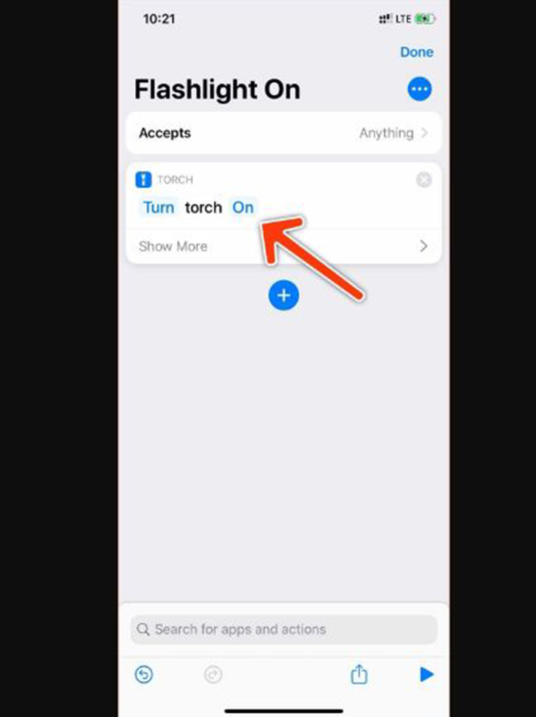 Cách bật đèn pin iPhone 6, 7 ấn vào nút "+" nhập từ "Torch" giữ nút On là xong