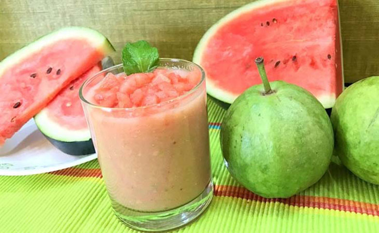 Thành phẩm làm sinh tố ối dưa hấu bằng máy xáy sinh tố