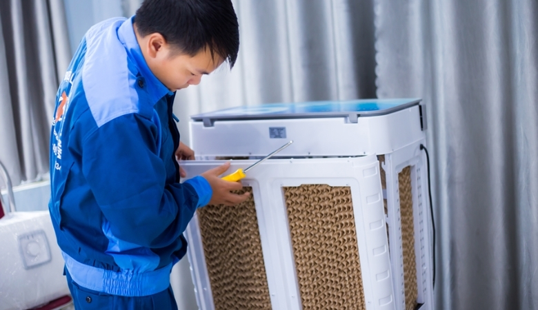 Cách tháo quạt hơi nước tấm làm mát