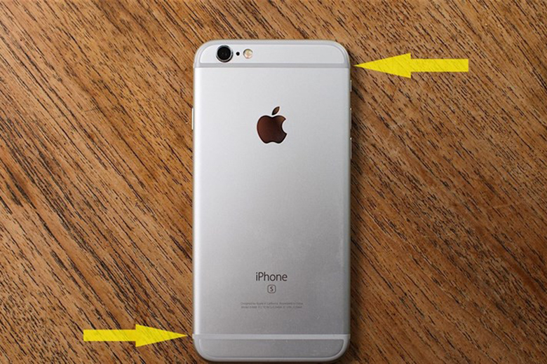 Cách làm wifi mạnh hơn cho điện thoại: Cầm đúng cách