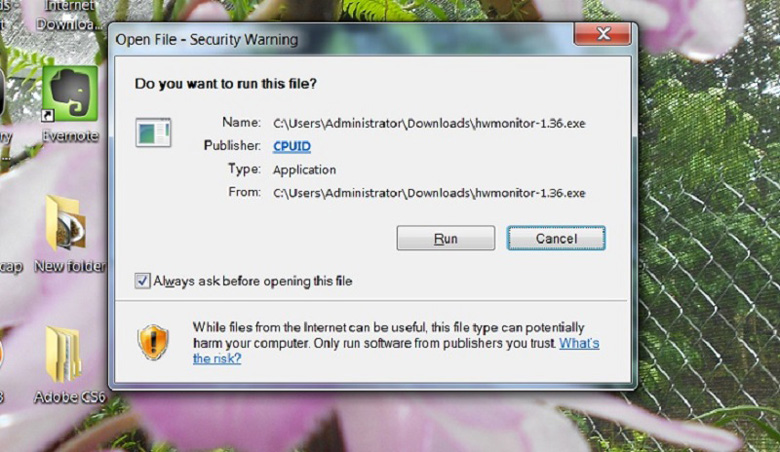 Phần mềm HWMonitor kiểm tra hiệu suất laptop trước tiên bạn cài đặt về máy