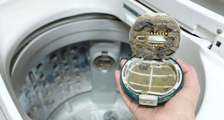 Vệ sinh bộ lọc cặn máy giặt cửa trên