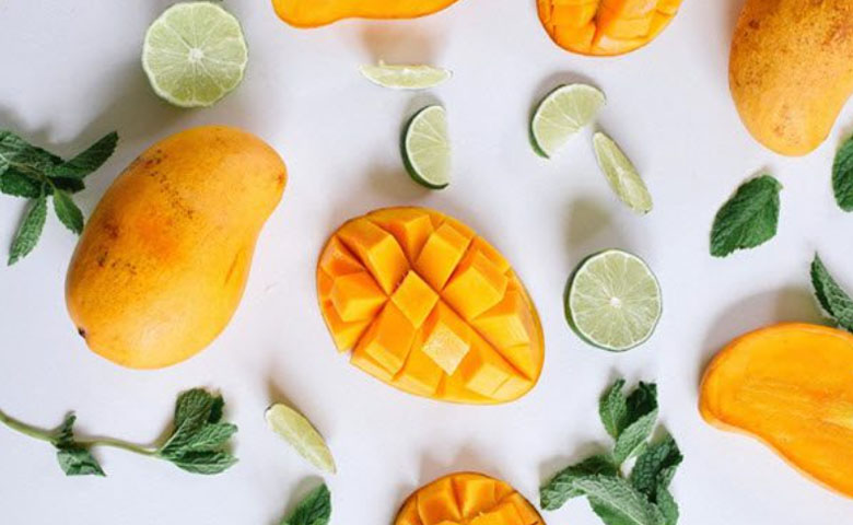 Cách làm kem xoài không cần whipping cream: sơ chế