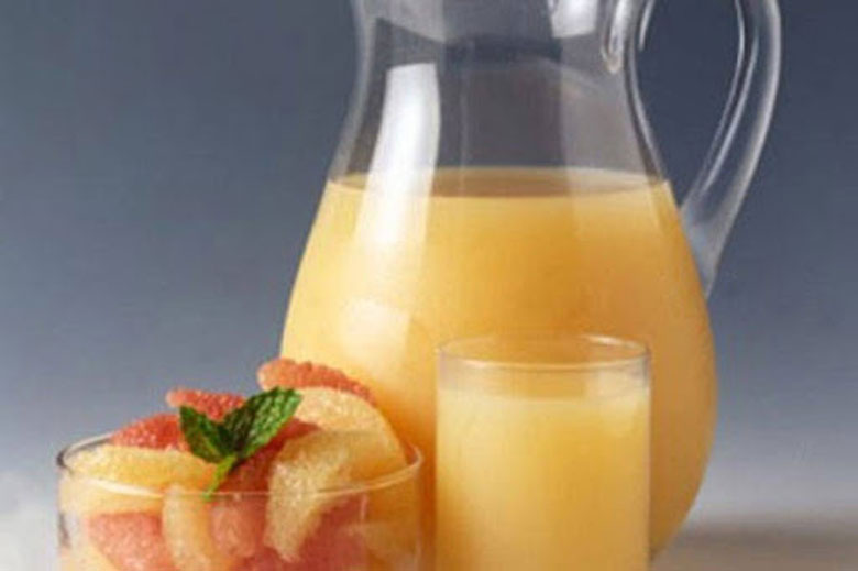 Nên uống nước ép bưởi vào thời điểm nào thích hợp