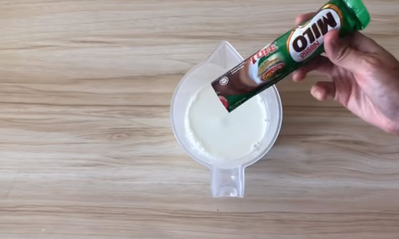 cách làm kem milo que: bước 1