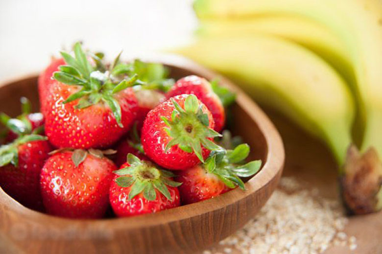 Sinh tố chuối dâu tây cần lựa chọn nguyên liệu chuẩn
