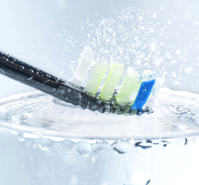 Bàn chải điện Magic B-25 trắng 38000 lần/phút