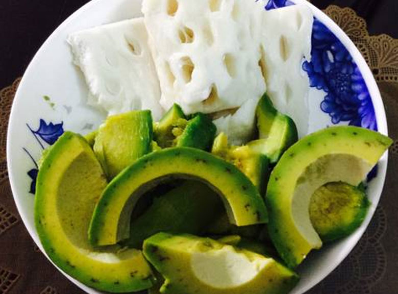 Cách làm sinh tố mãng cầu bơ phải sơ chế nguyên liệu