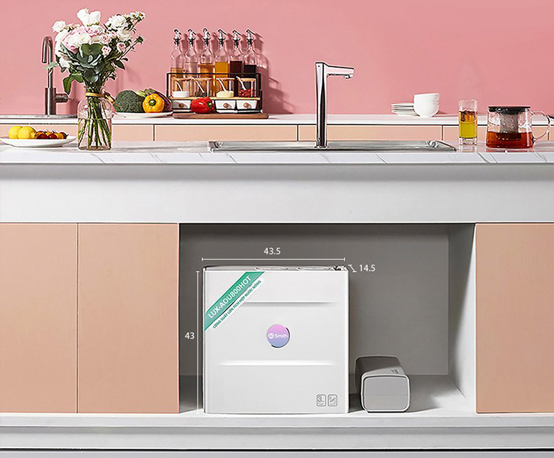 Máy lọc nước A.O Smith ROSS LUX-AOU800HOT có thiết kế nhỏ gọn, tiện lợi