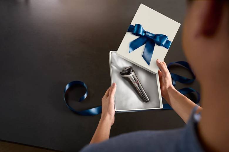 Máy cạo râu khô và ướt Philips S1301/02 - Pin sạc tiện lợi, sử dụng đến 40 phút