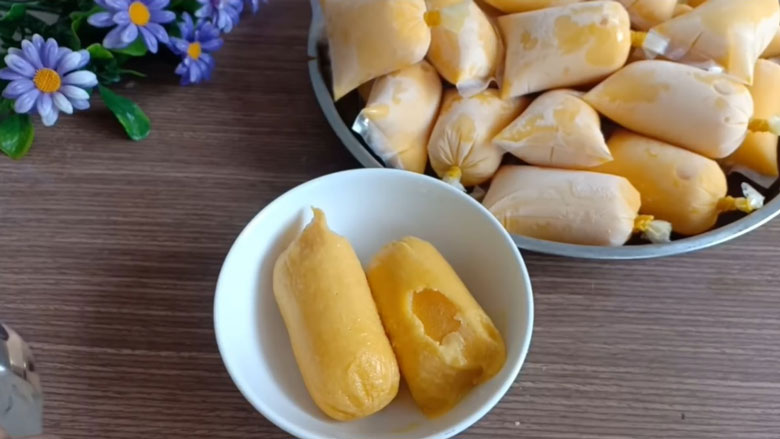 Cách làm kem xoài túi: thành phẩm